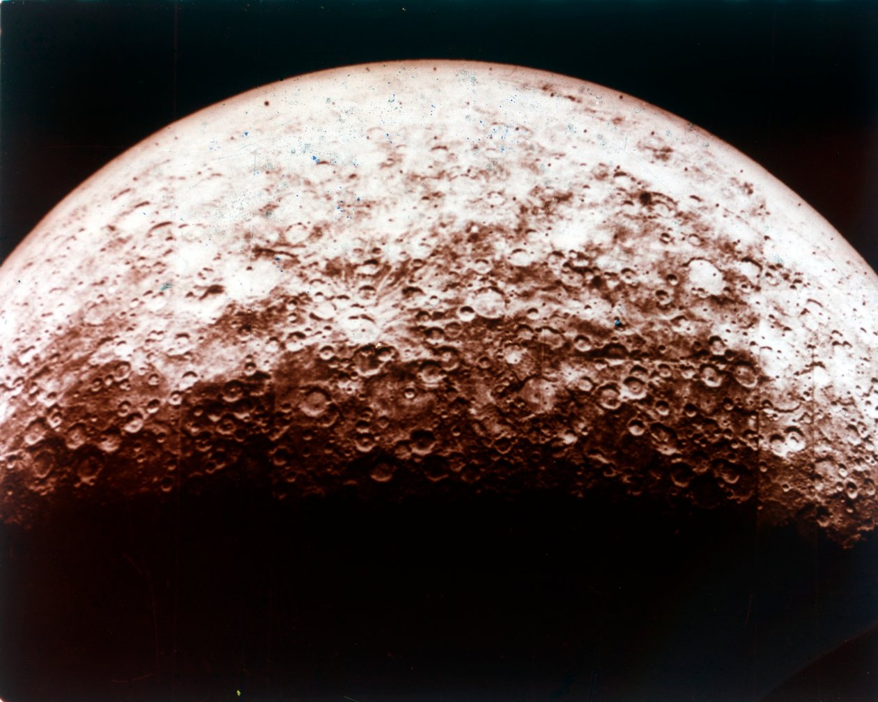 A Merkúr bolygó felszíne. alkotó: NASA Images