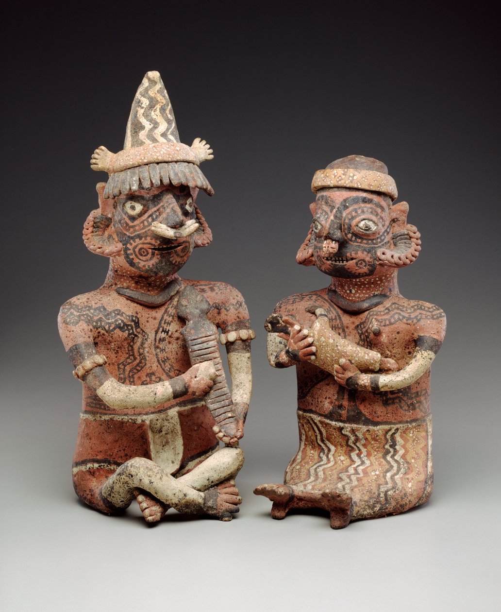 Férfi és női alak, Kr.e. 100-400 (polikróm kerámia) alkotó: Nayarit