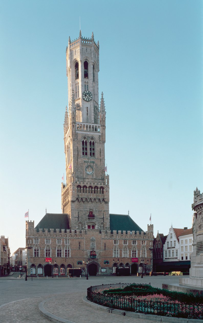 Az 1282-96 között épült harangláb alkotó: Netherlandish School