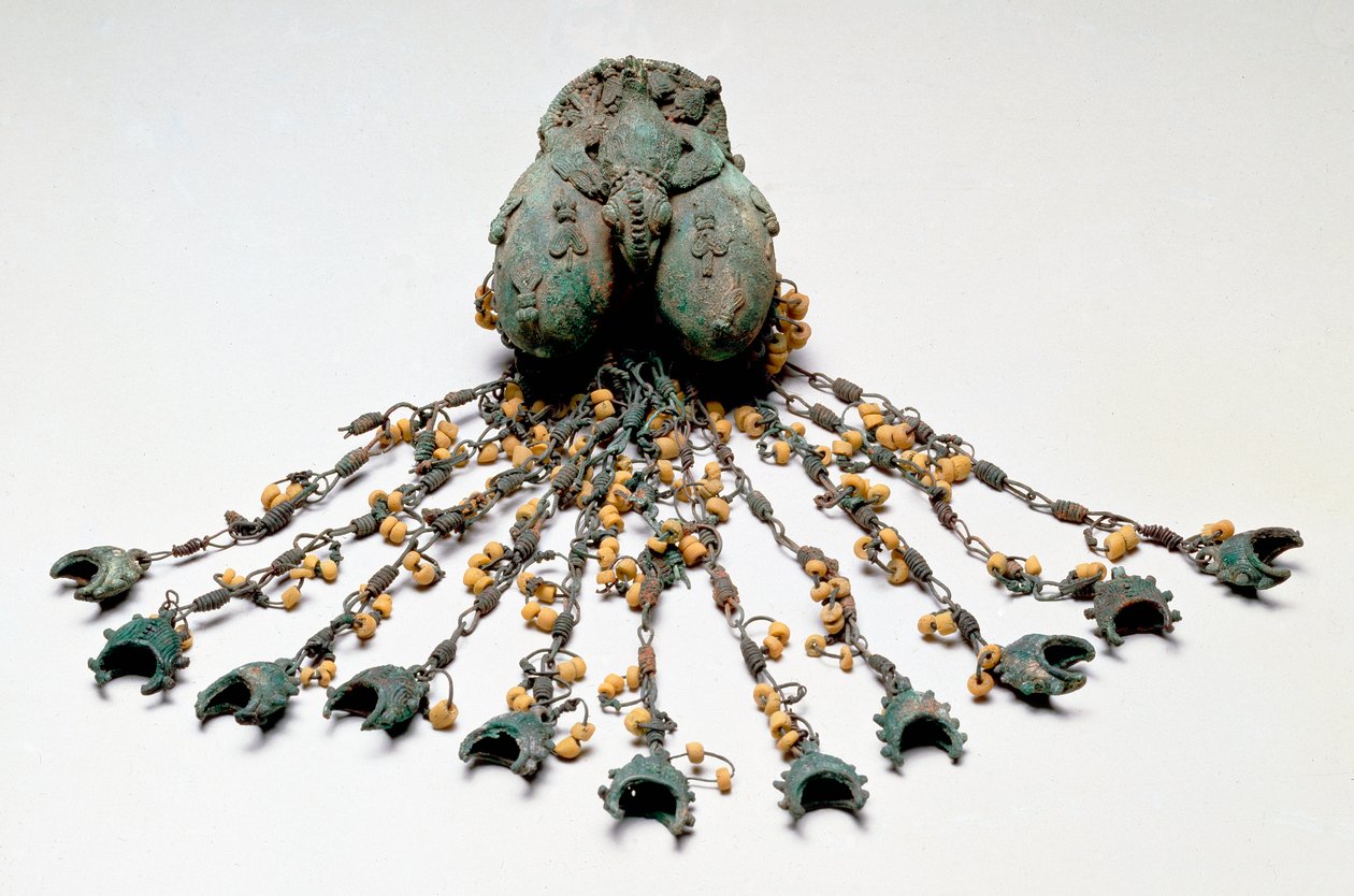 Dupla tojás medál, Igbo-Ukwu, 9. - 10. század (ólmozott bronz) alkotó: Nigerian