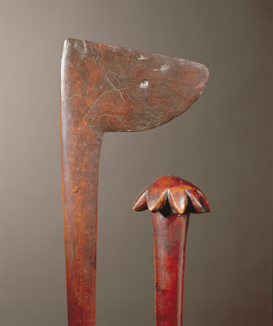 Maori Tewhatewha és Új-Kaledóniai Klub (részlet) (fa) alkotó: Oceanic
