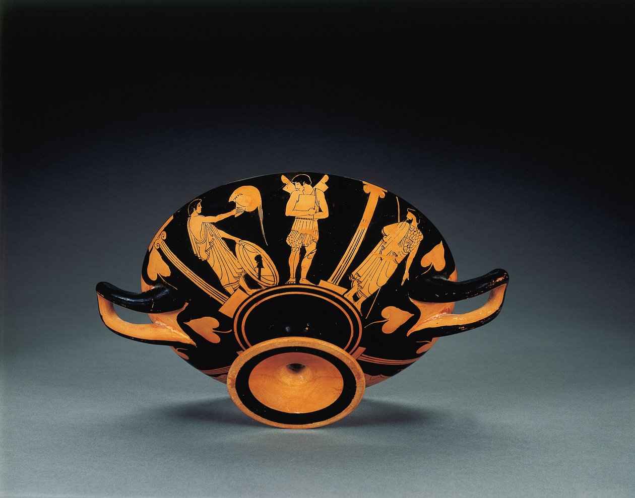 Padlás vörös alakos kylix, Kr.e. 470 körül alkotó: Oedipus Painter