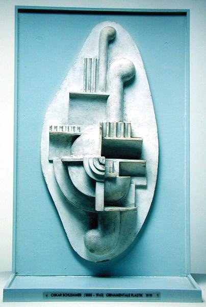 Dombormű, 1919 (fa) alkotó: Oskar Schlemmer