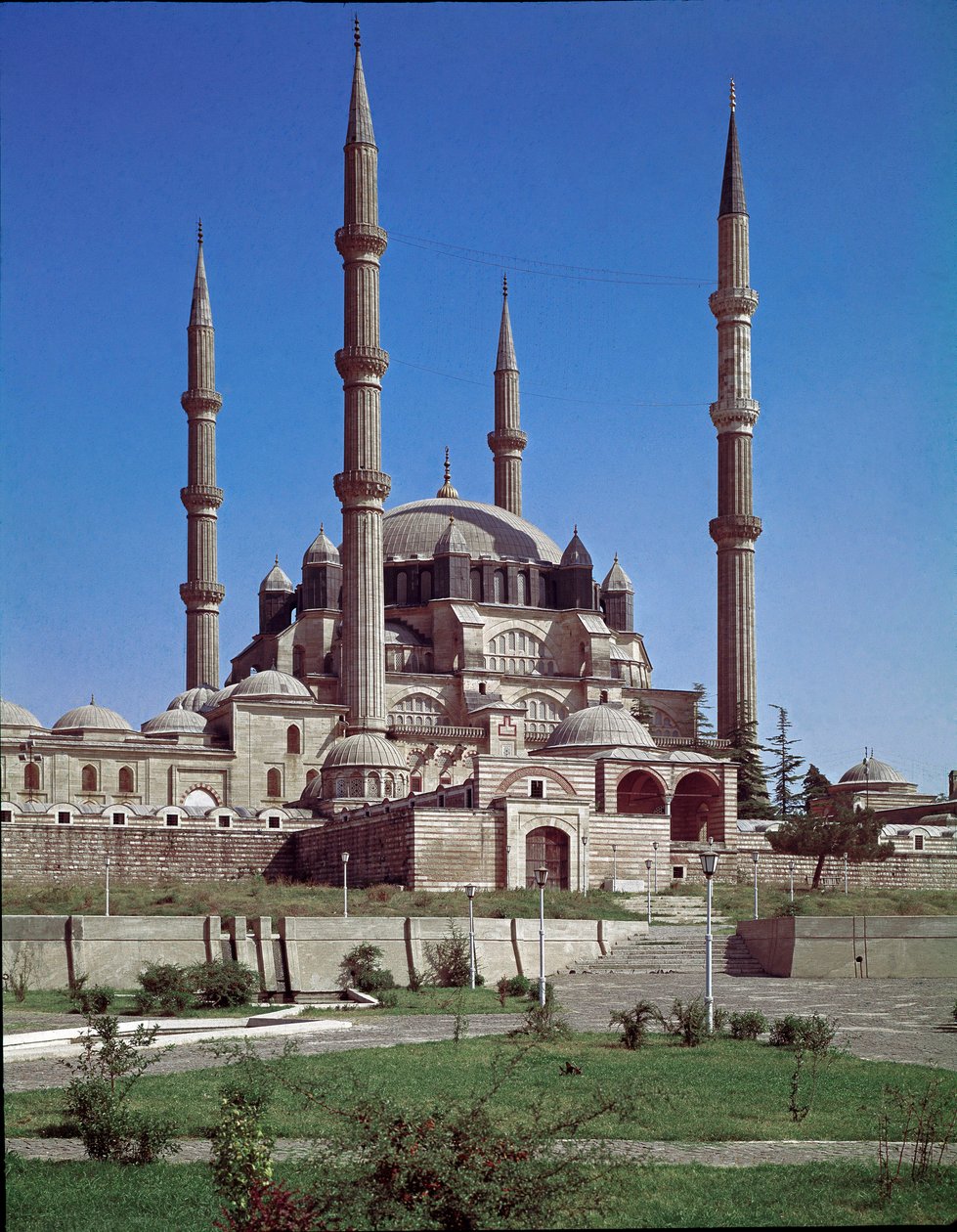 Kilátás a Selimiye mecsetre (1575) alkotó: Ottoman School