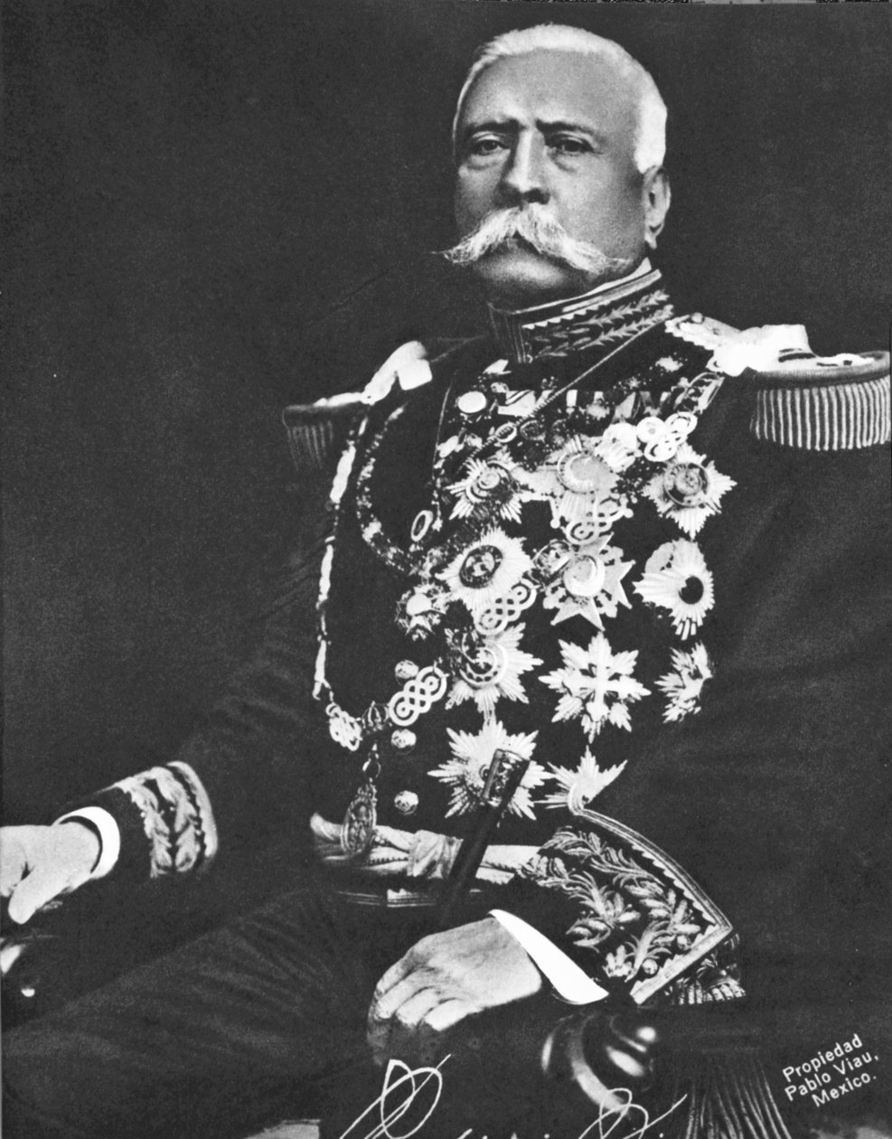 Porfirio Diaz, Mexikó, 1910 körül (bw fotó) alkotó: Pablo Viau