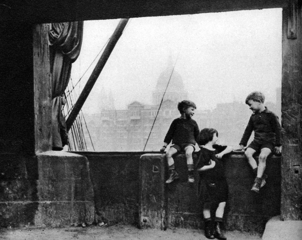 Bankside, a Blackfriars Bridge környékén, London, 1926-1927. alkotó: Paterson