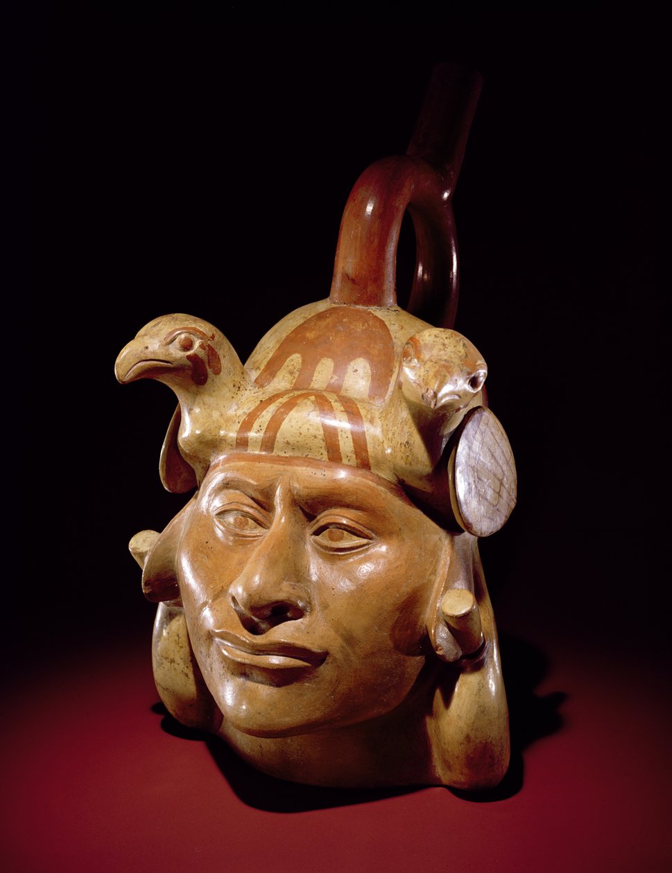 Fazekas portréedény, Mochica (cserép és festék) alkotó: Peruvian School