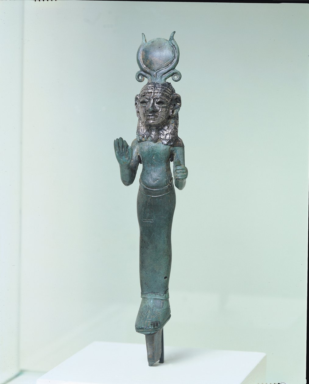 Egy föníciai istennő szobra, a föníciai partvidékről, ie 700-600 körül (bronz és ezüst) (lásd még: 45369) alkotó: Phoenician