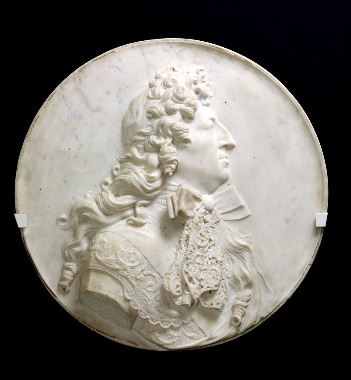 XIV. Lajos (1638-1715) portrémedalion 1685 körül (márvány) alkotó: Pierre Puget