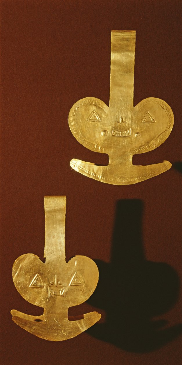Dekoratív tányérok (arany) alkotó: Pre Columbian