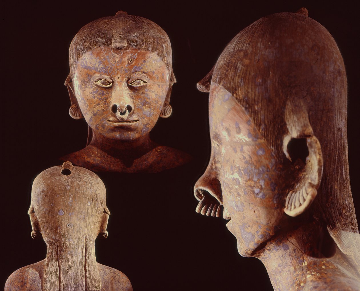 Az ülő figura részletei, chinesco kultúra, (kerámia) alkotó: Pre Columbian Pre Columbian