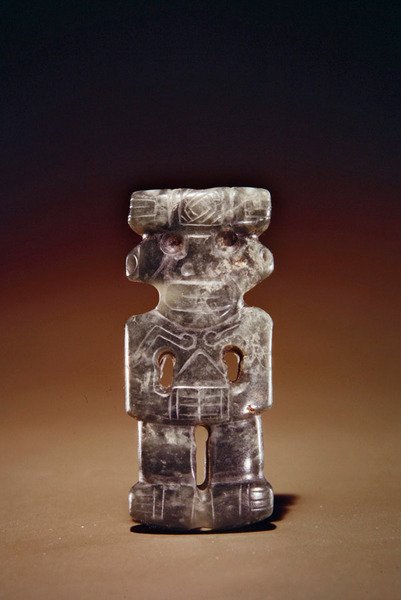Figura medál, Guacimoból, Linea Vieja területéről (áttetsző tengerzöld jáde) alkotó: Pre Columbian Pre Columbian