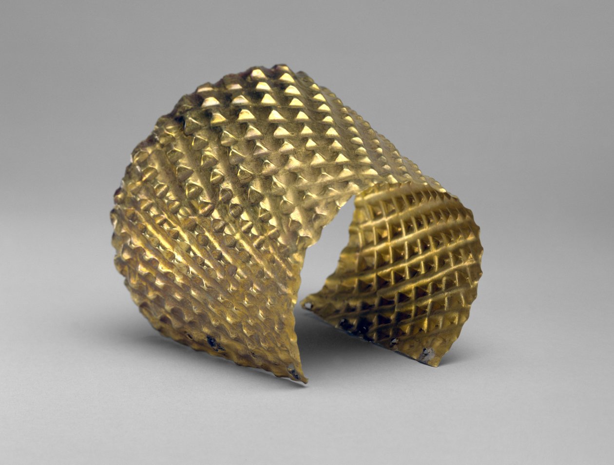 Karszalag, dátum nélkül (arany) alkotó: Pre Columbian Pre Columbian