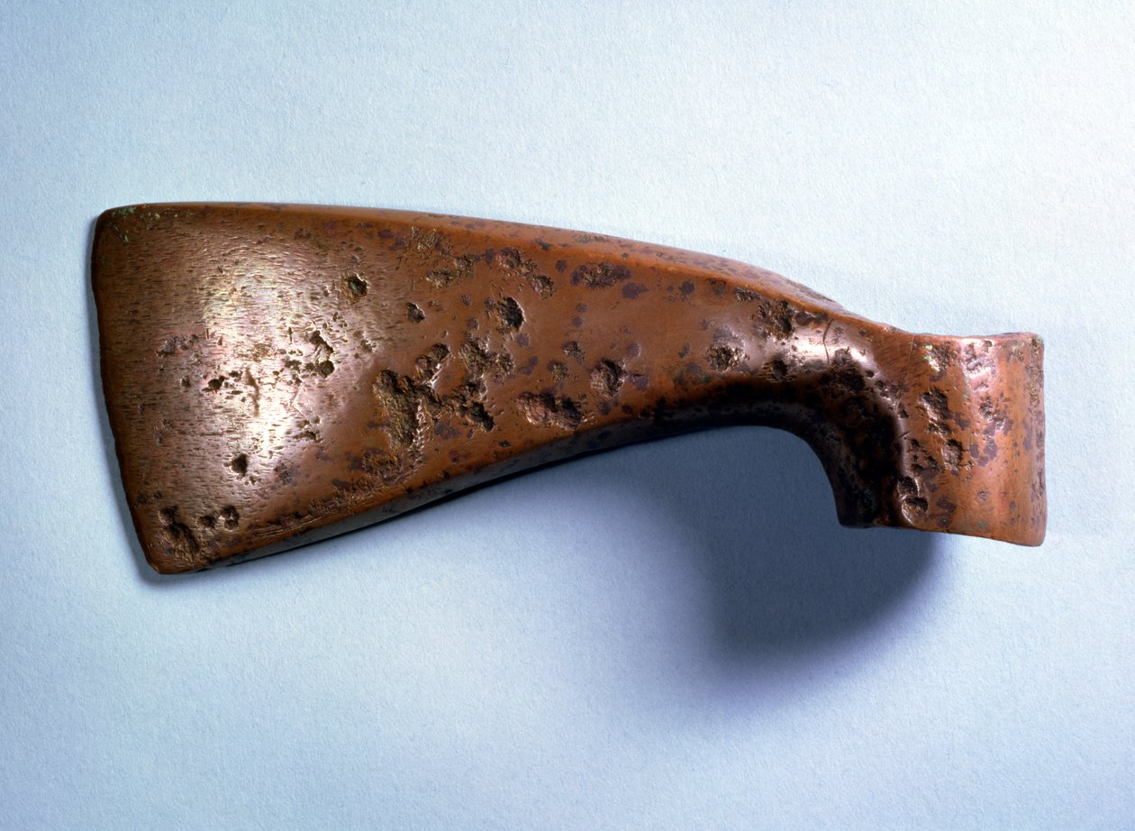 Ax Vucedolból, Pakracból, Szlavónia, bronzkor, Kr.e. 2000-1000 körül (bronz) alkotó: Prehistoric
