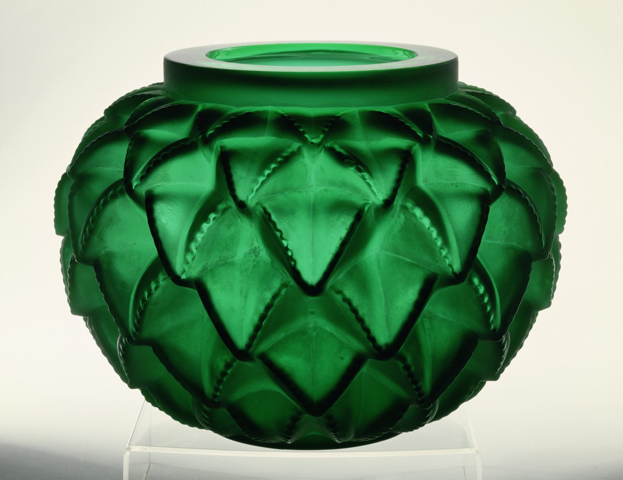 Languedoc váza, 1929 (préselt zöld üveg) alkotó: Rene Jules Lalique
