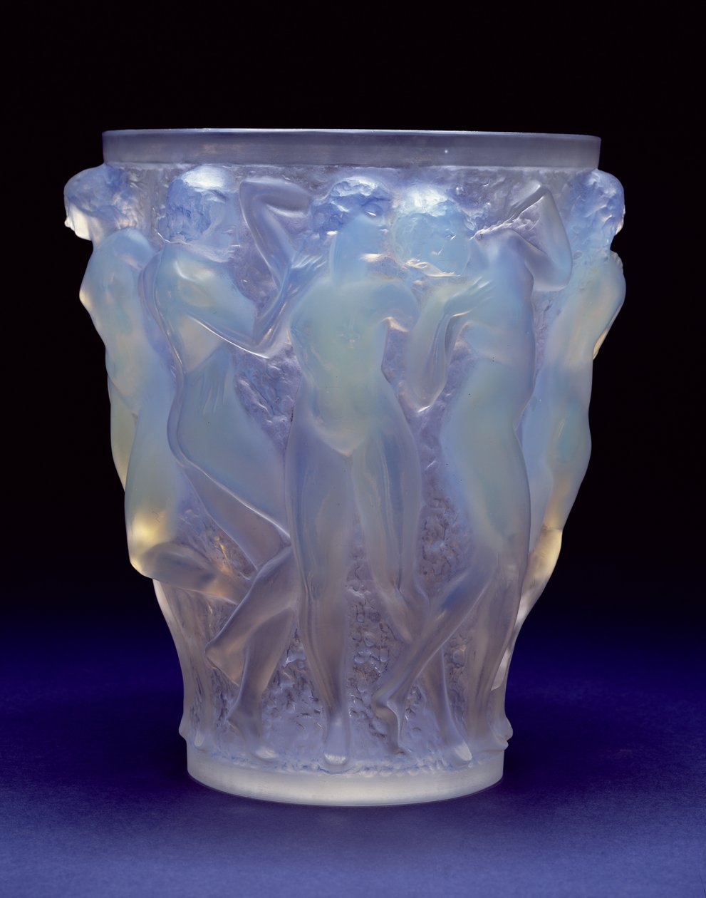Bacchantes, 1927 (opálüveg) alkotó: Rene Jules Lalique