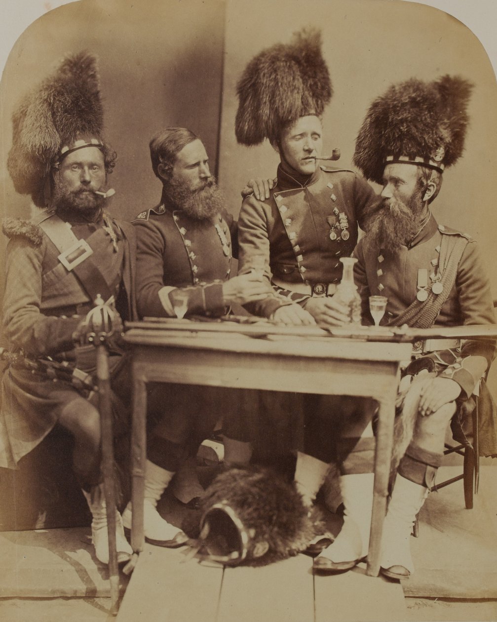 42. Highlanders (fekete óra) alkotó: Robert Howlett