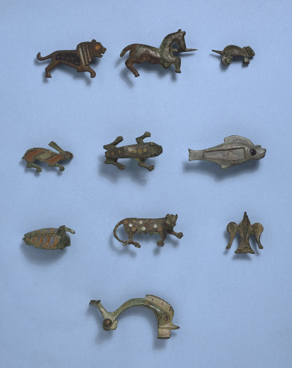 Állati alakú brossok, római c. I. század Kr. e. 1. század (fém) alkotó: Roman