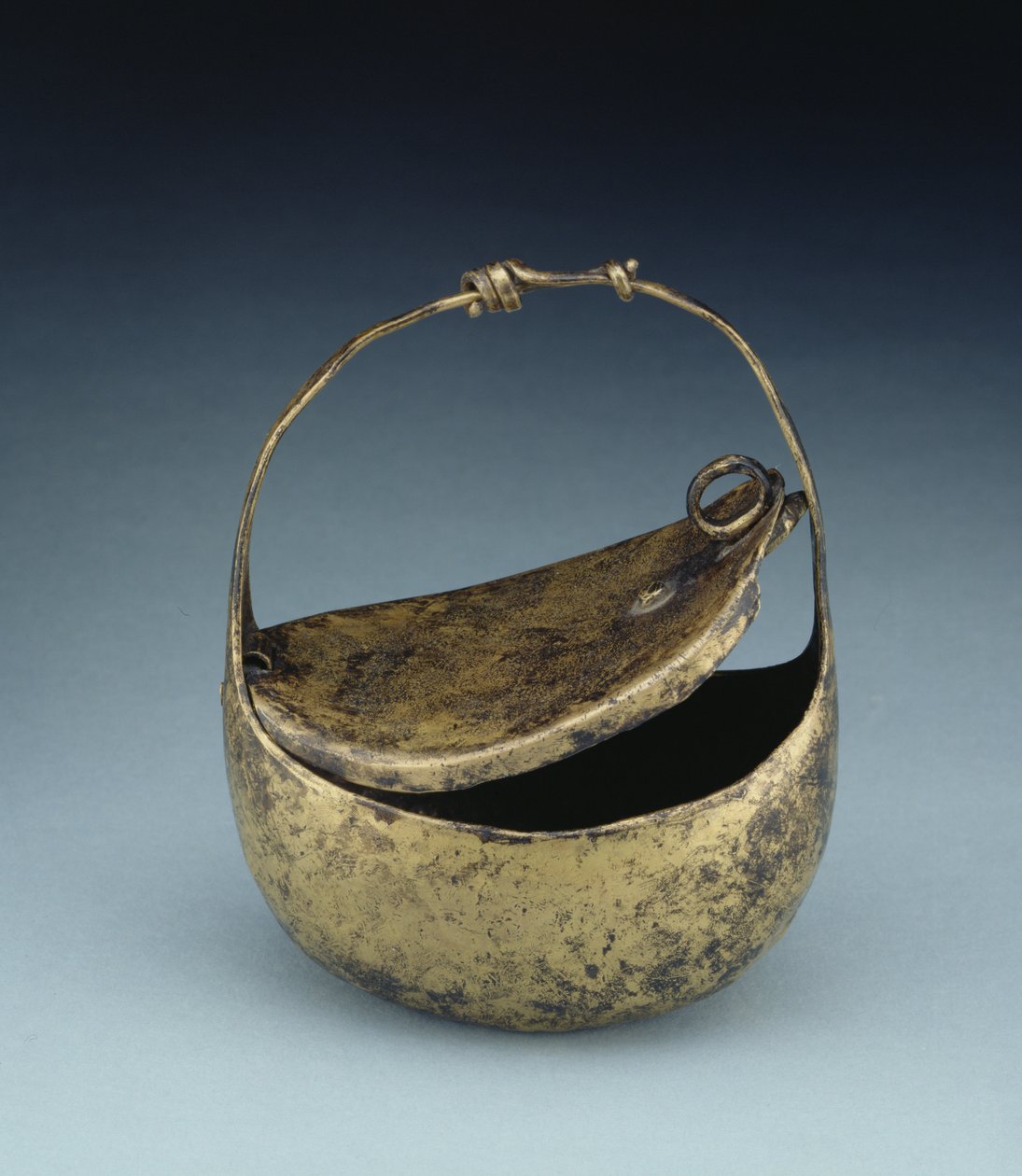 Karos pénztárca (bronz) alkotó: Roman