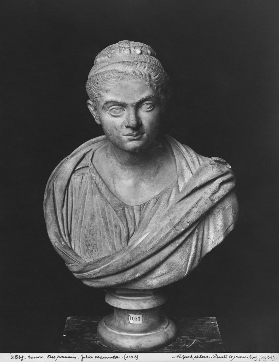 Julia Mamaea (i.sz. 180-235), Severus Alexander császár (i.sz. 205-235) anyjának mellszobra 230 körül (márvány) alkotó: Roman