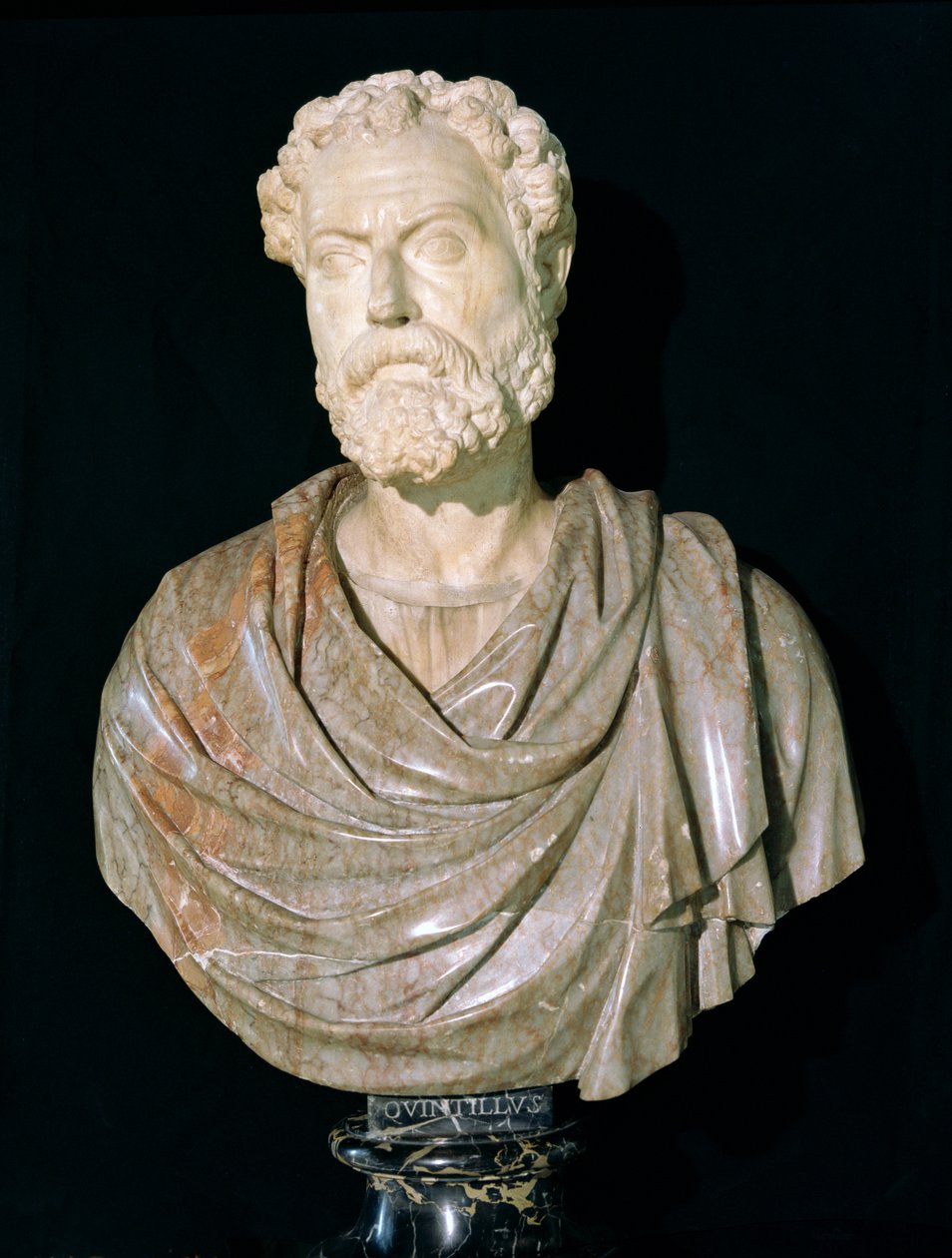 Marcus Fabius Quintilianus (Kr. e. 35-95) mellszobra (márvány) alkotó: Roman