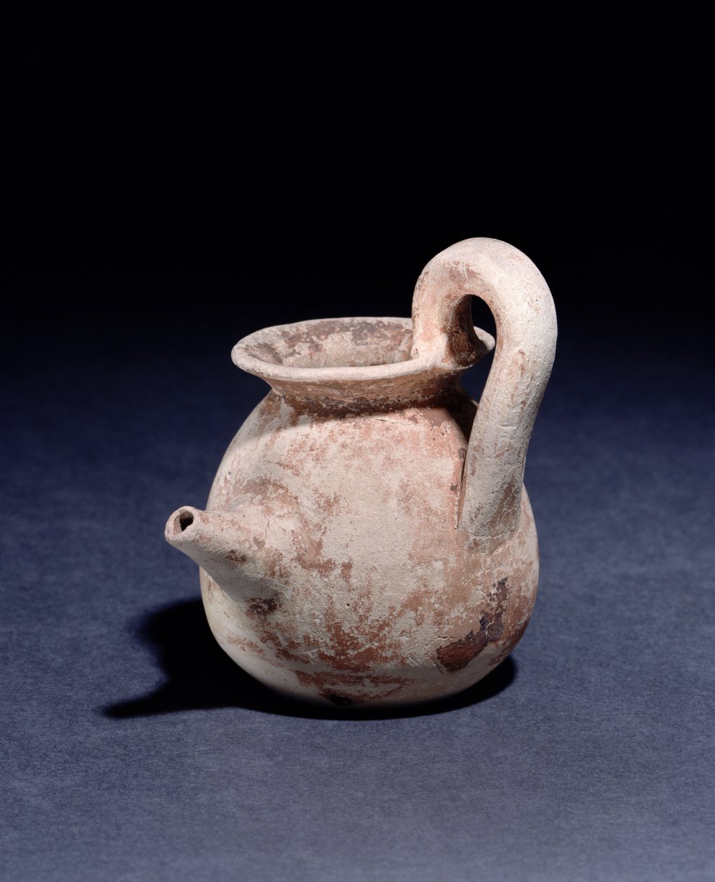 Lámpatöltő kancsó (cserép) alkotó: Roman