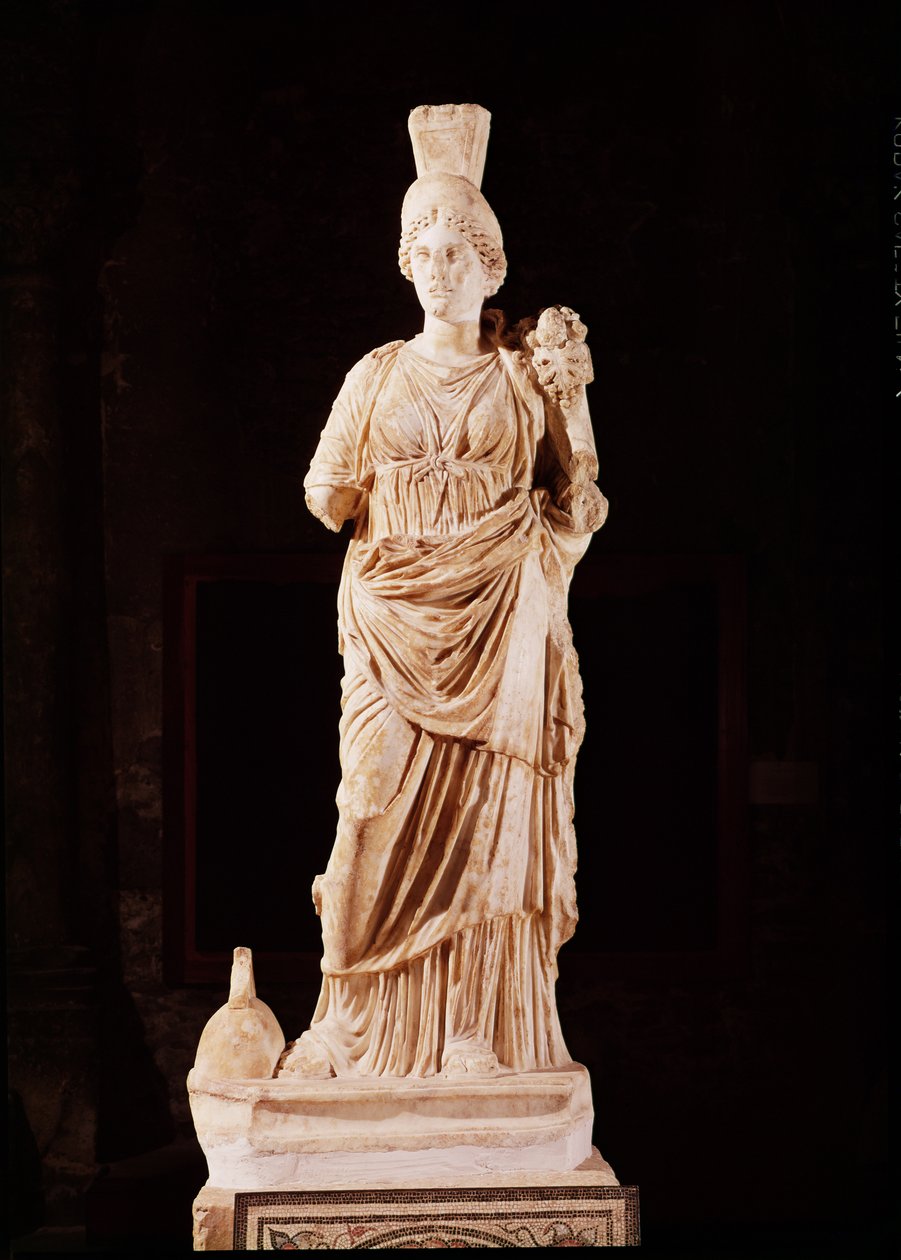 Gyámistennő szobra (márvány) alkotó: Roman