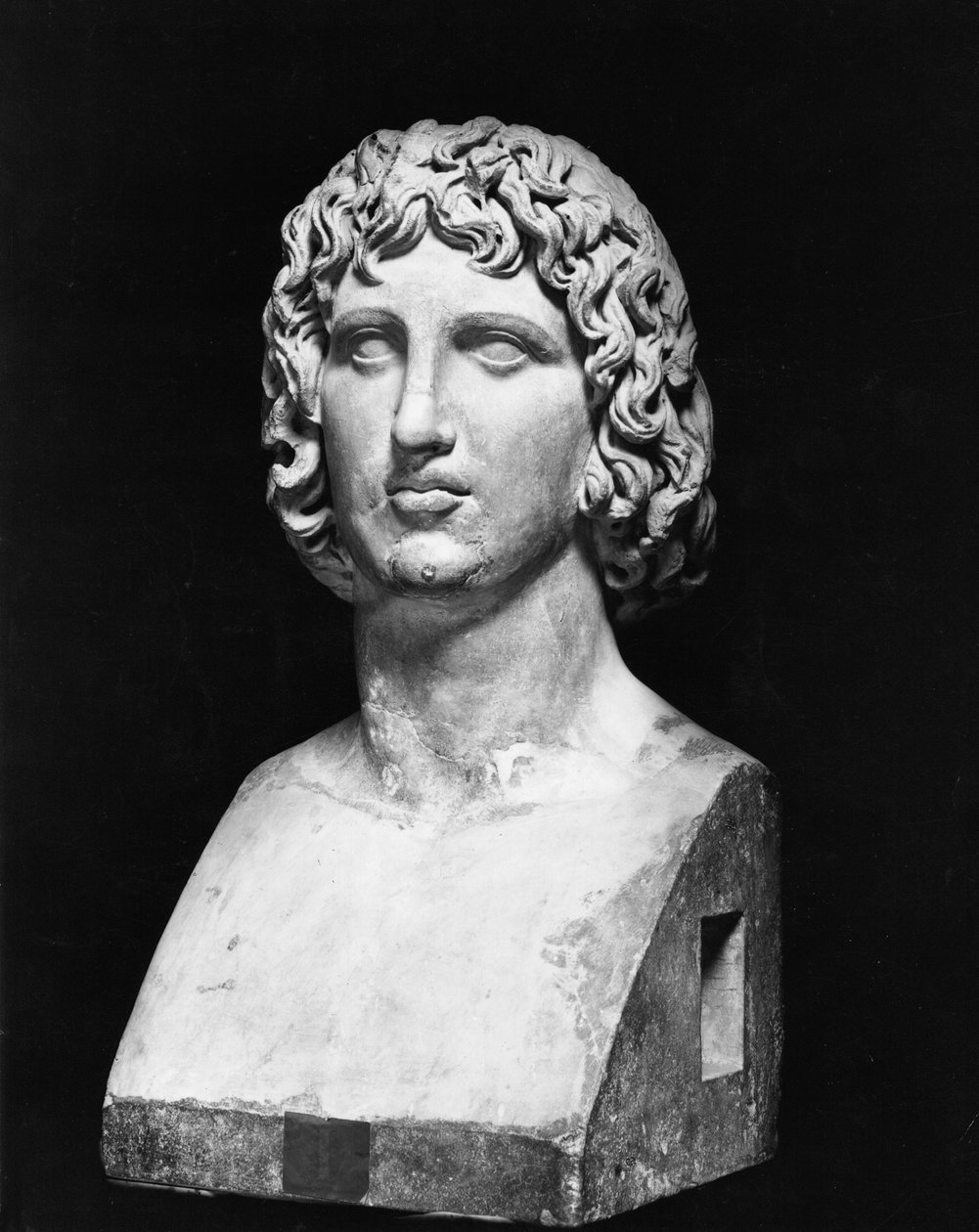 Vergilius mellszobra (Kr. e. 70-19) alkotó: Roman Roman