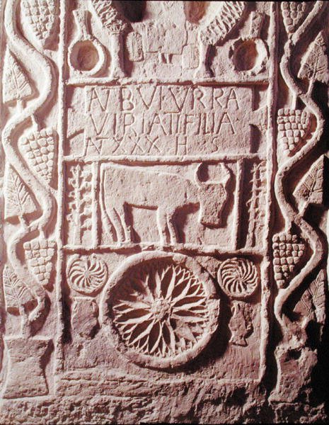 Buturra, Viriathus lányának sztéléje (Kr. e. 180-139) A spanyol lusitániaiak főnöke alkotó: Roman Roman