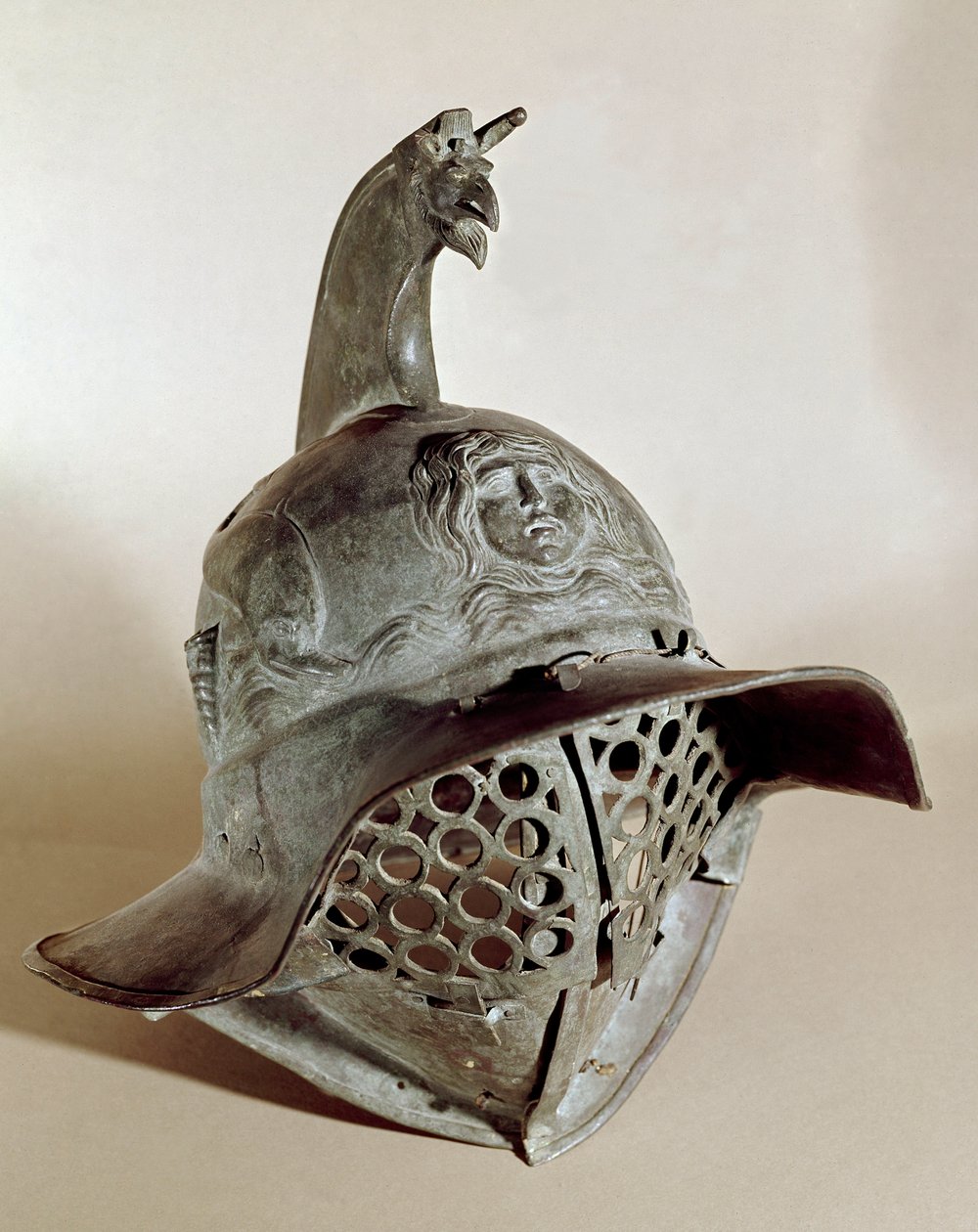 Gladiátor bronz sisakja alkotó: Roman