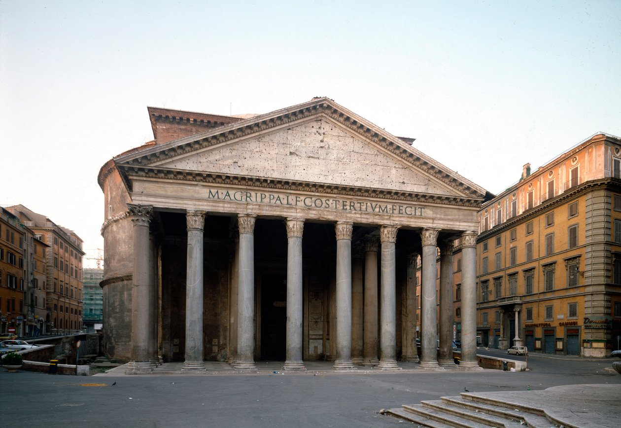 A Pantheon külső képe (fénykép) alkotó: Roman