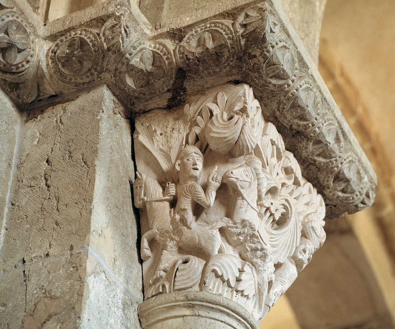Absalom (faragott tőke) alkotó: Romanesque