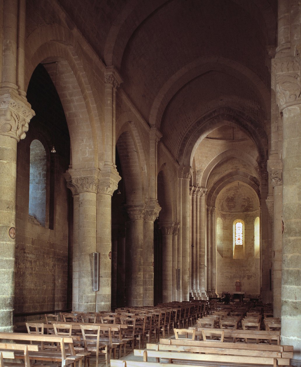 Kilátás az északi apszisra alkotó: Romanesque
