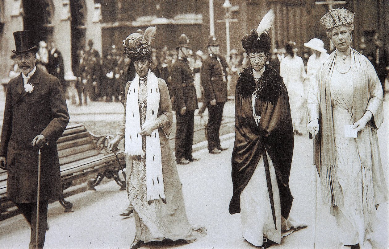 Mária Fjodorovna császárné V. Györggyel, az Egyesült Királyság királyával és a család tagjaival alkotó: Russian Photographer