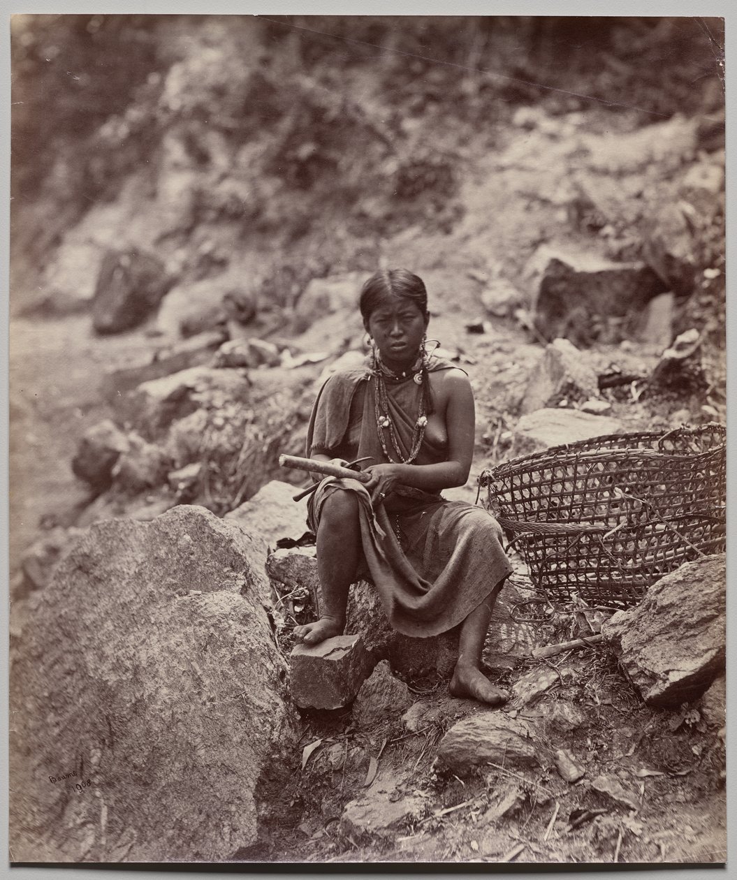 Lepcha Woman (number 1908) alkotó: Samuel Bourne