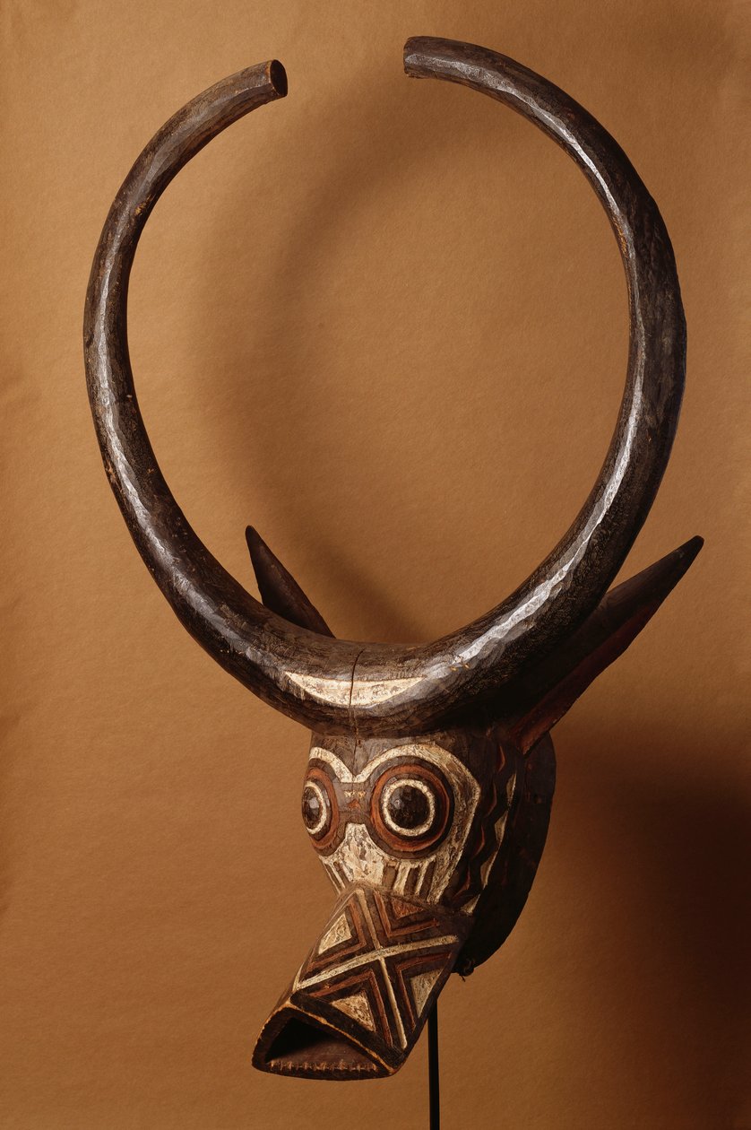 Egy Bwa bushcow maszk alkotó: School African