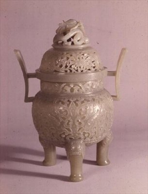 Fedett váza (jade) alkotó: School Chinese