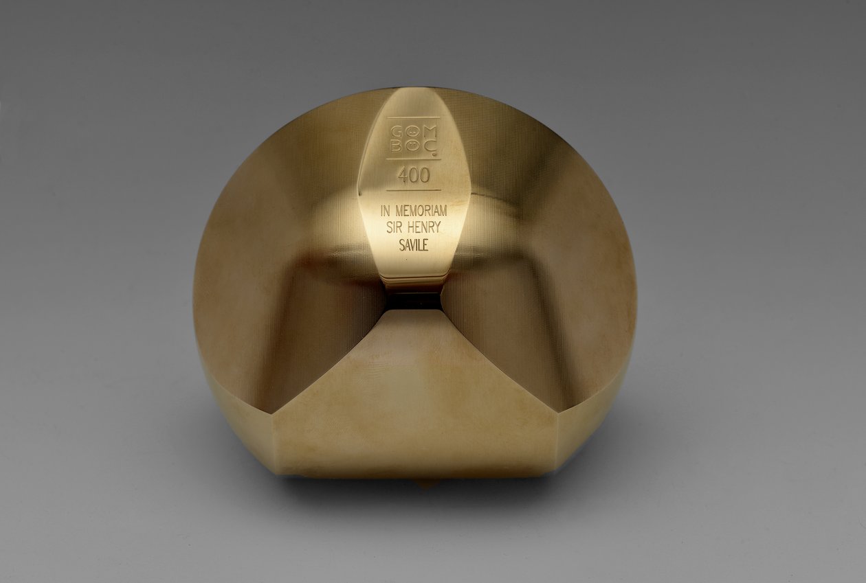 Gömböc 400, 2019 (bronz) alkotó: School Hungarian
