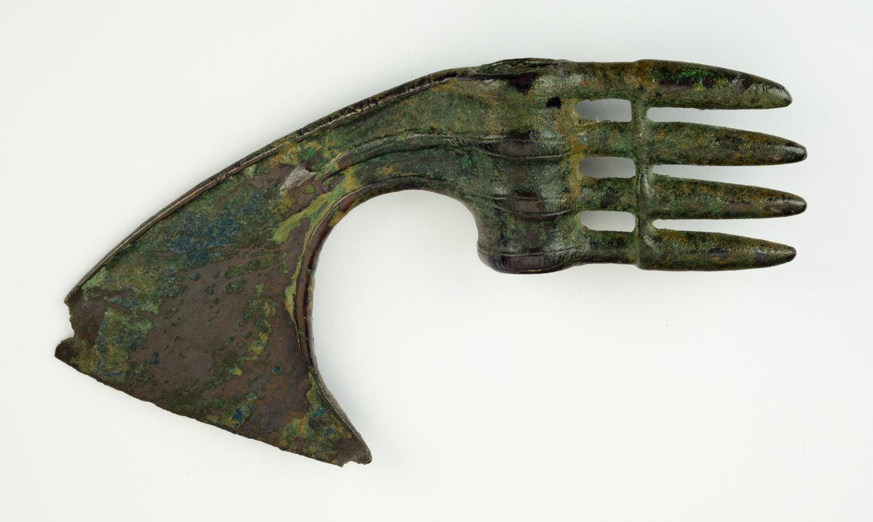 Axehead (öntött bronz) alkotó: School Persian