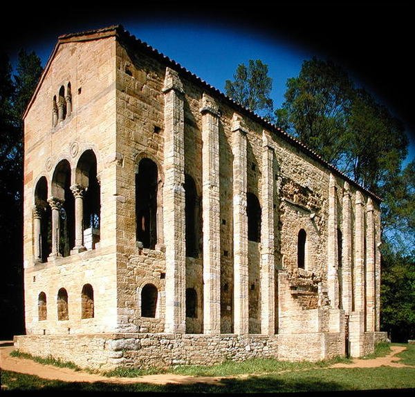 Kilátás délkelet felől alkotó: Spanish School