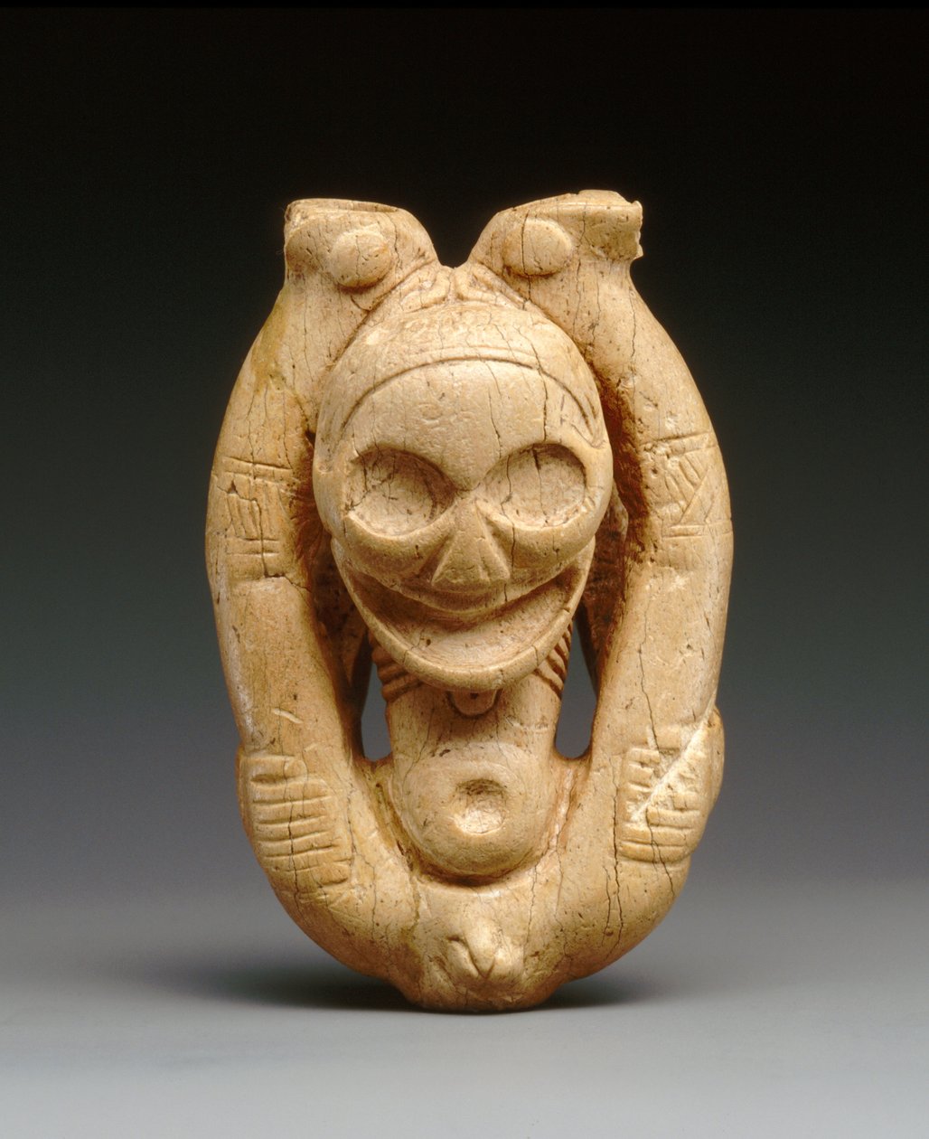 Cohoba inhalátor (lamantin csont) alkotó: Taino Culture