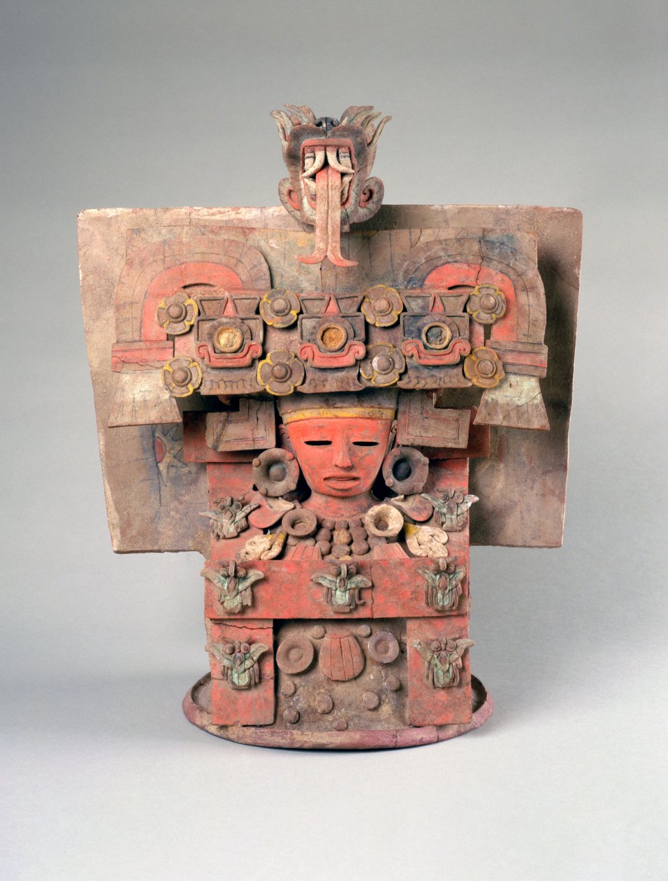 Füstölő (incensario) fedél, Mexikó, 200-650 (cserép, polikróm festéssel) alkotó: Teotihuacan