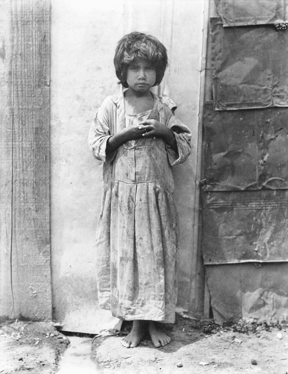 Lány a "Colonia de Bolsa"-ban, Mexikóváros, 1928 alkotó: Tina Modotti