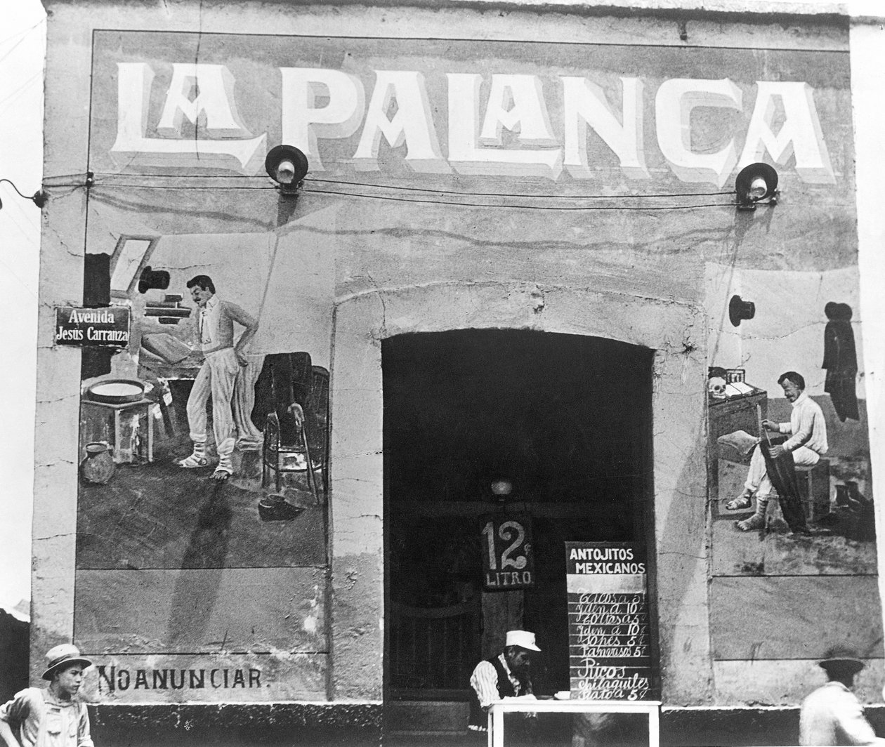 La Palanca (Pulqueria, Avenida Jesus Carranza), Mexikóváros, 1927 körül alkotó: Tina Modotti