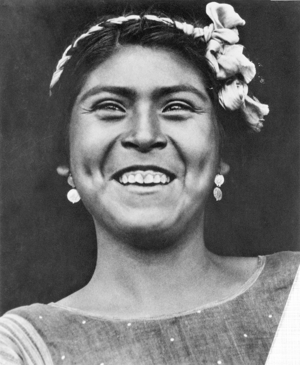 Tehuantepec-i nő, Mexikó, 1929 alkotó: Tina Modotti