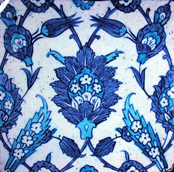 Iznik csempe virágmintával alkotó: Turkish School