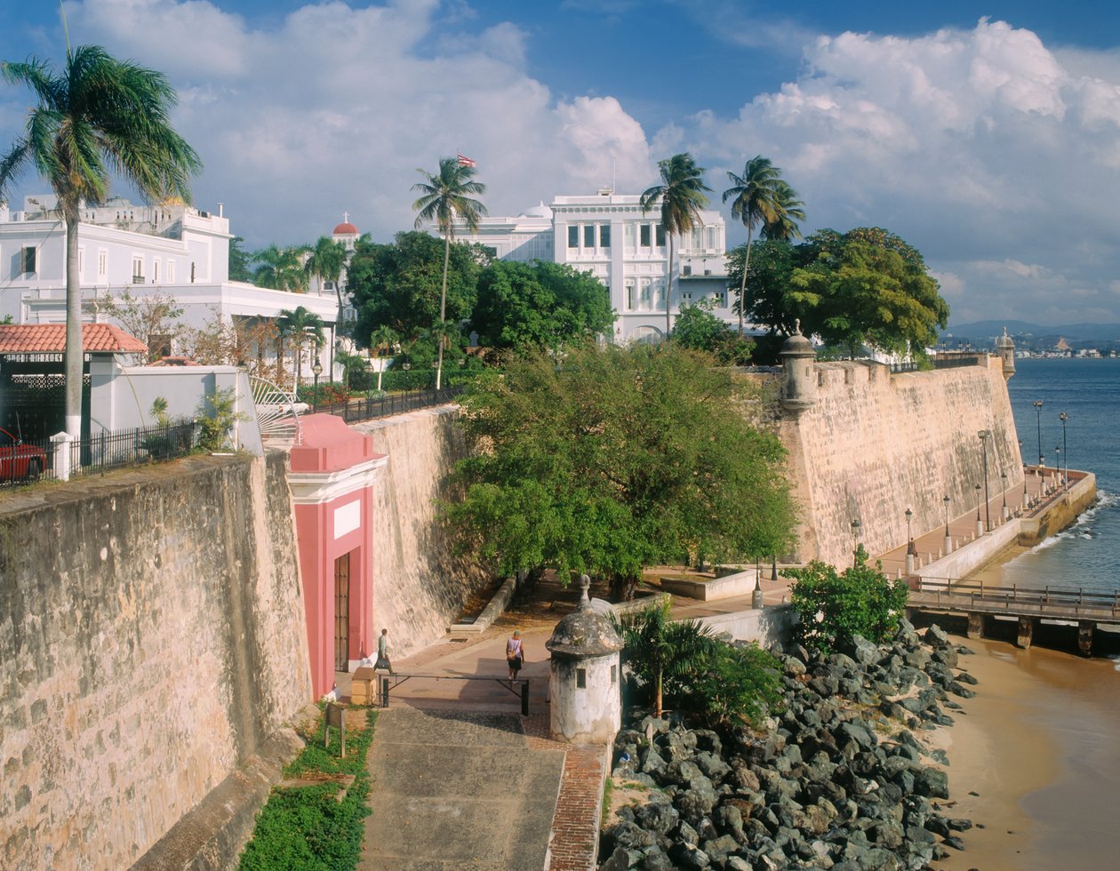 Kilátás a La Fortaleza-ra alkotó: Unbekannt Unbekannt