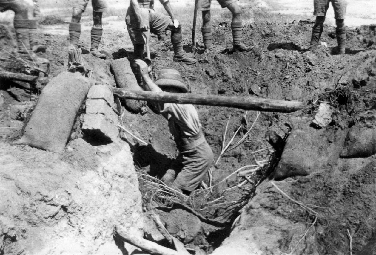 Egy összeomlott brit ásó, Mezopotámia, I. világháború, 1918 alkotó: Unbekannt