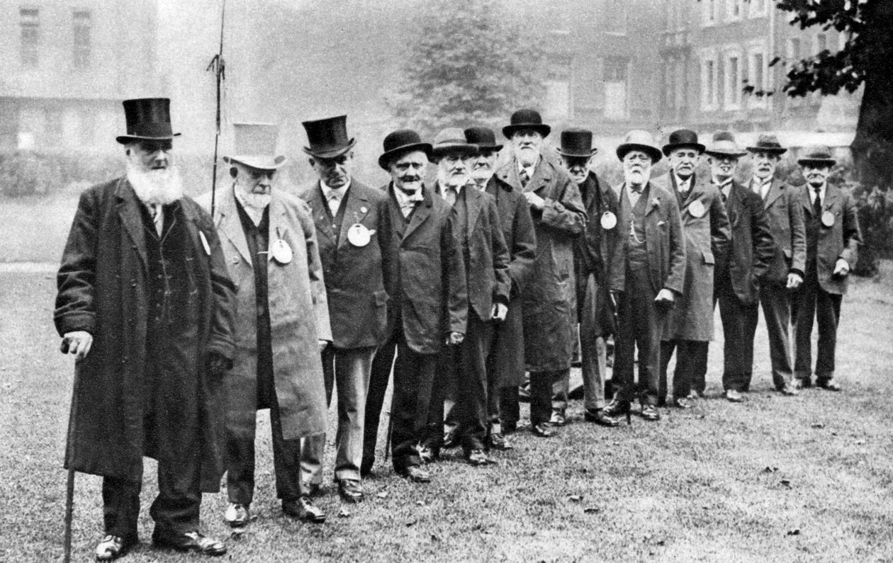 Egy sor régi taxis, London, 1926-1927 alkotó: Unbekannt