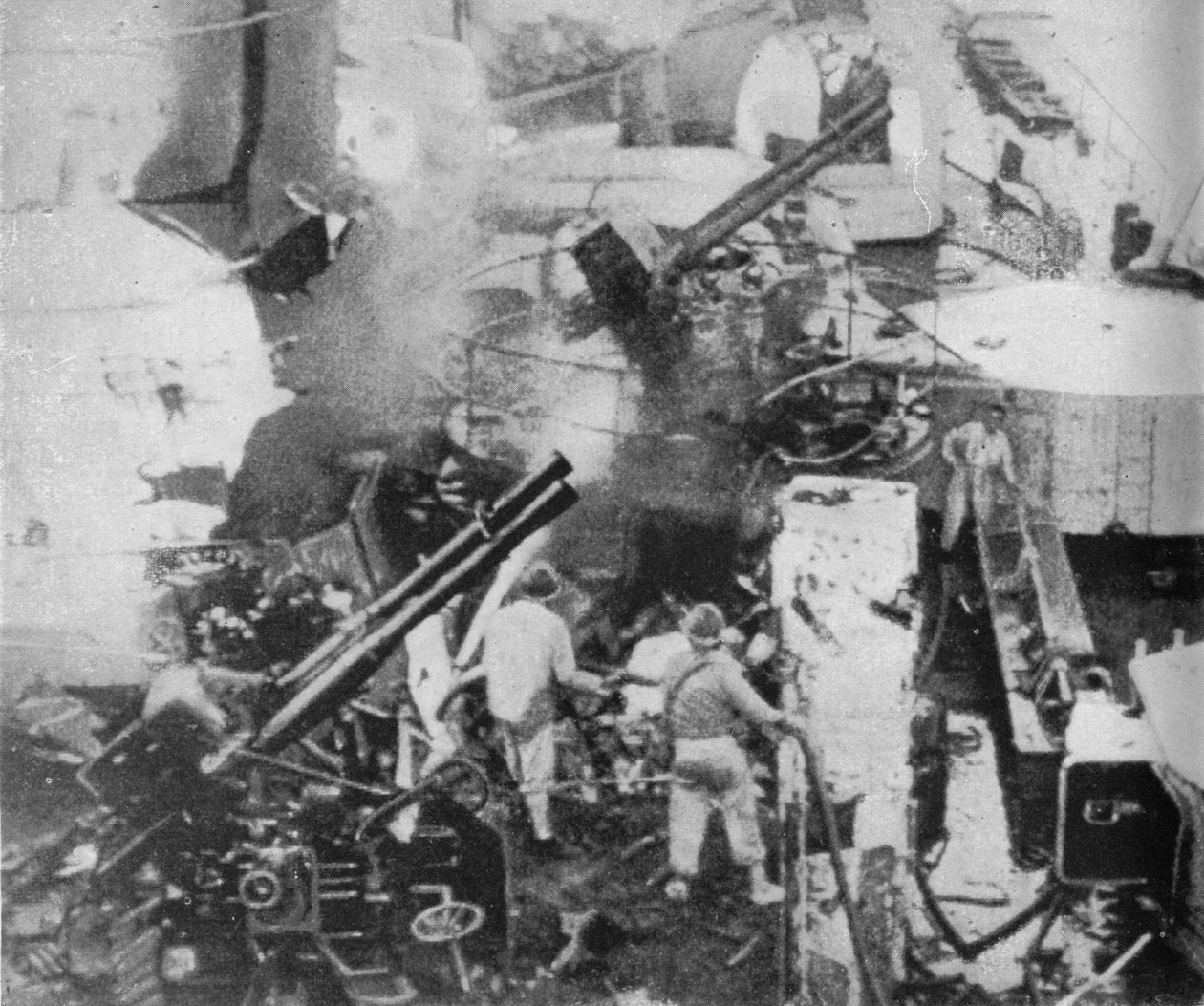 Egy olasz csatahajót találtak el, 1940 1943 alkotó: Unbekannt